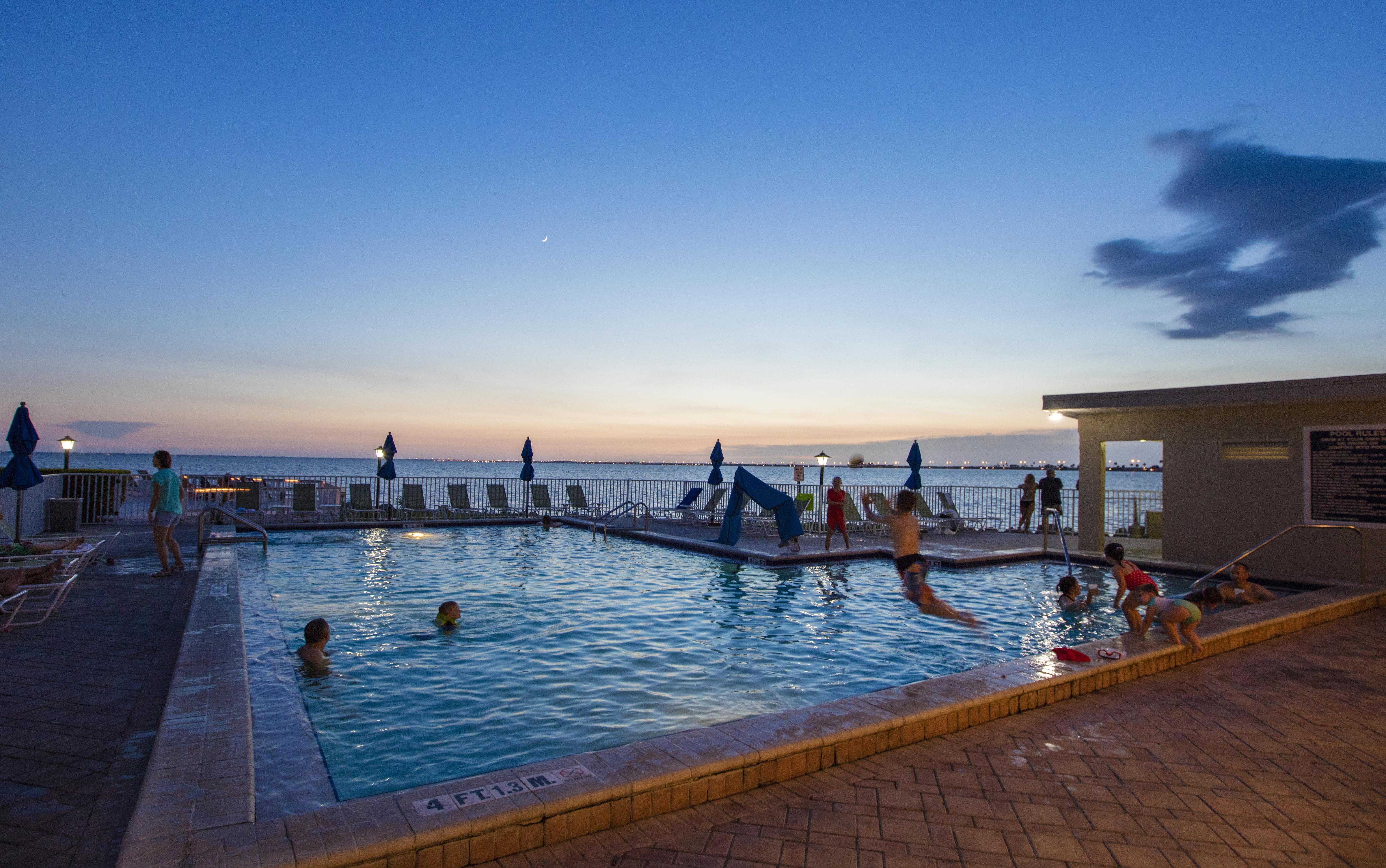 Sailport Waterfront Suites Tampa Extérieur photo