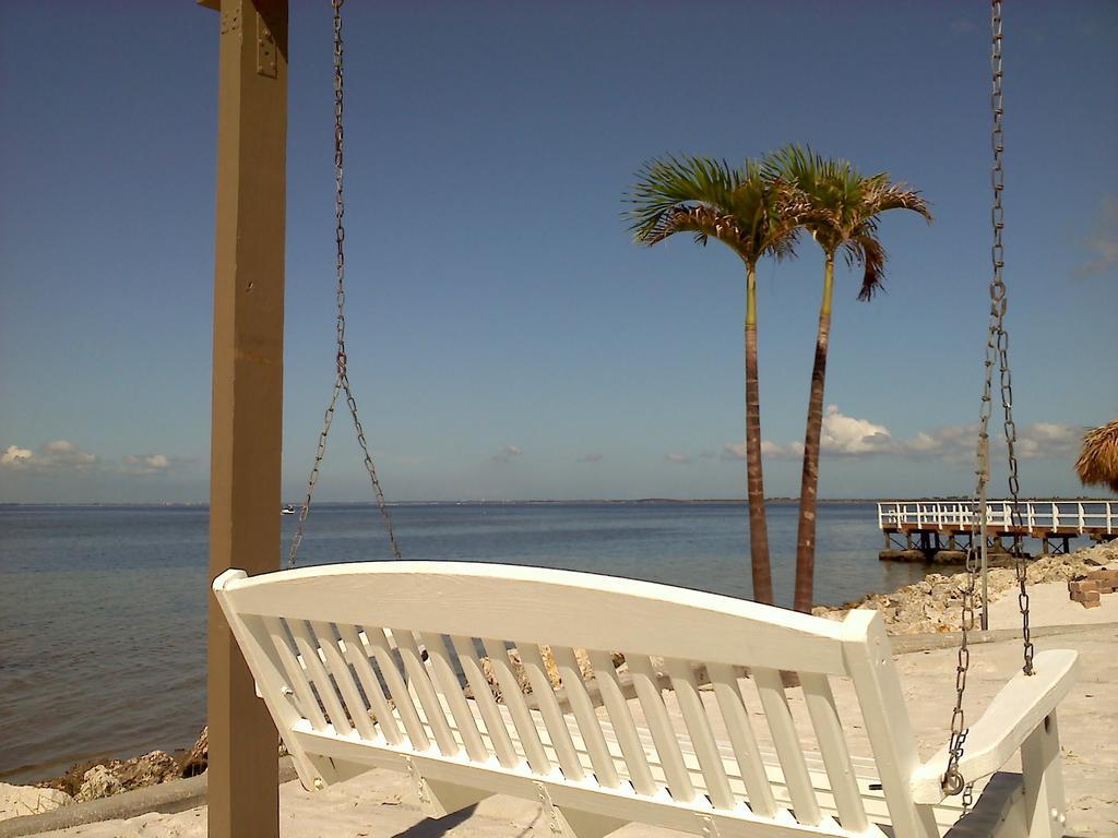 Sailport Waterfront Suites Tampa Extérieur photo